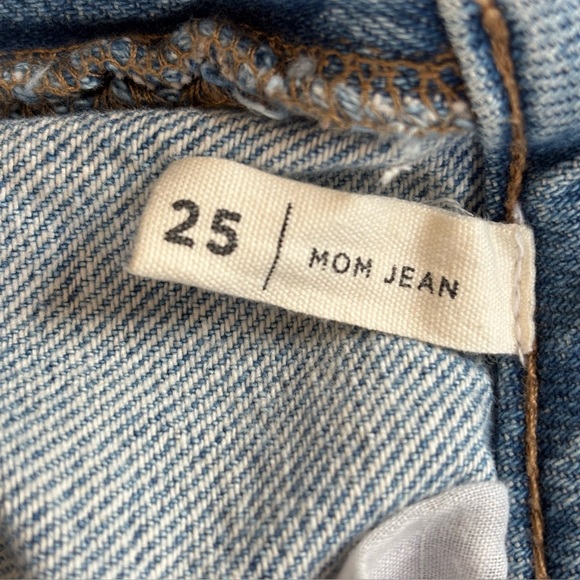 PACSUN Mom Jeans. High Waist Tapered Med Light Wash Relaxed Fit Size 25 - Picture 7 of 12